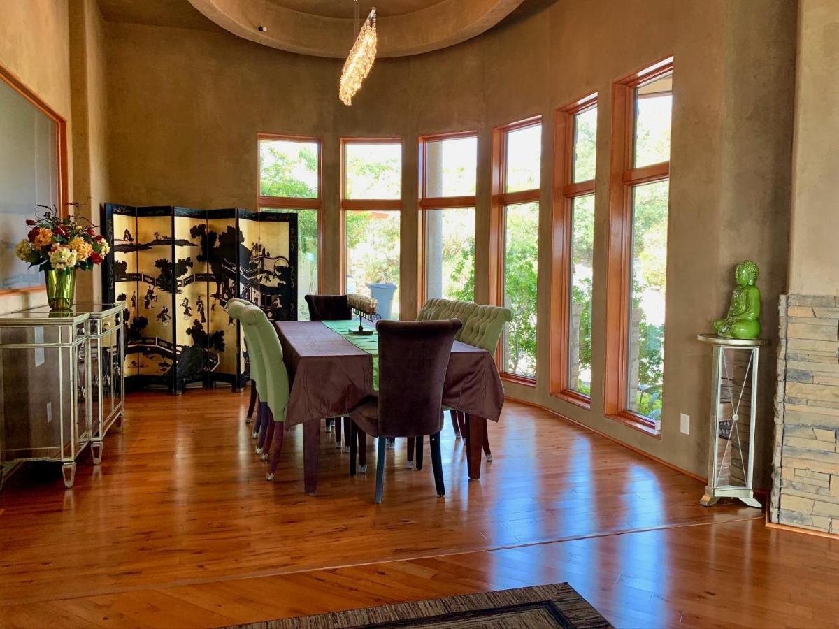 Scenic Hill Country Retreat - Rhino Ranch Villa New Braunfels Exterior photo