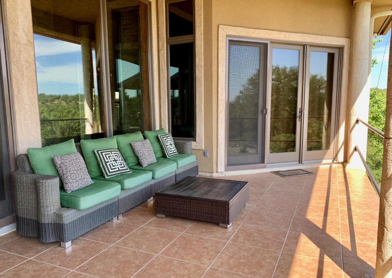 Scenic Hill Country Retreat - Rhino Ranch Villa New Braunfels Exterior photo